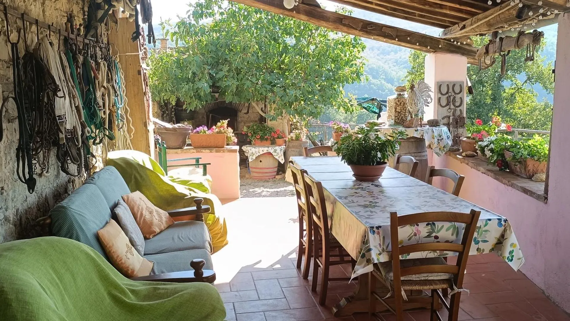 Farm stay Agriturismo Podere Tegline Radda in Chianti Italy